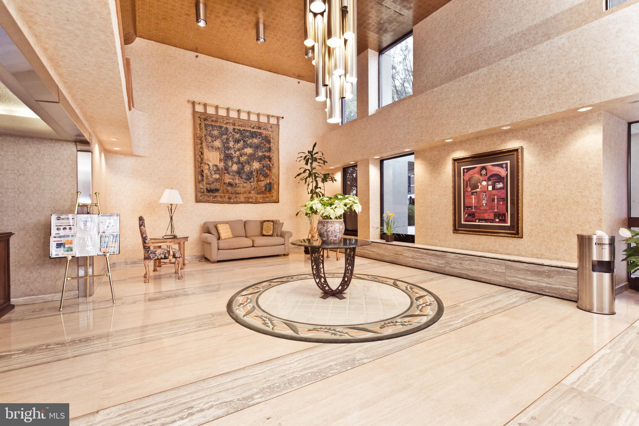 BARKLEY CONDO - Residential