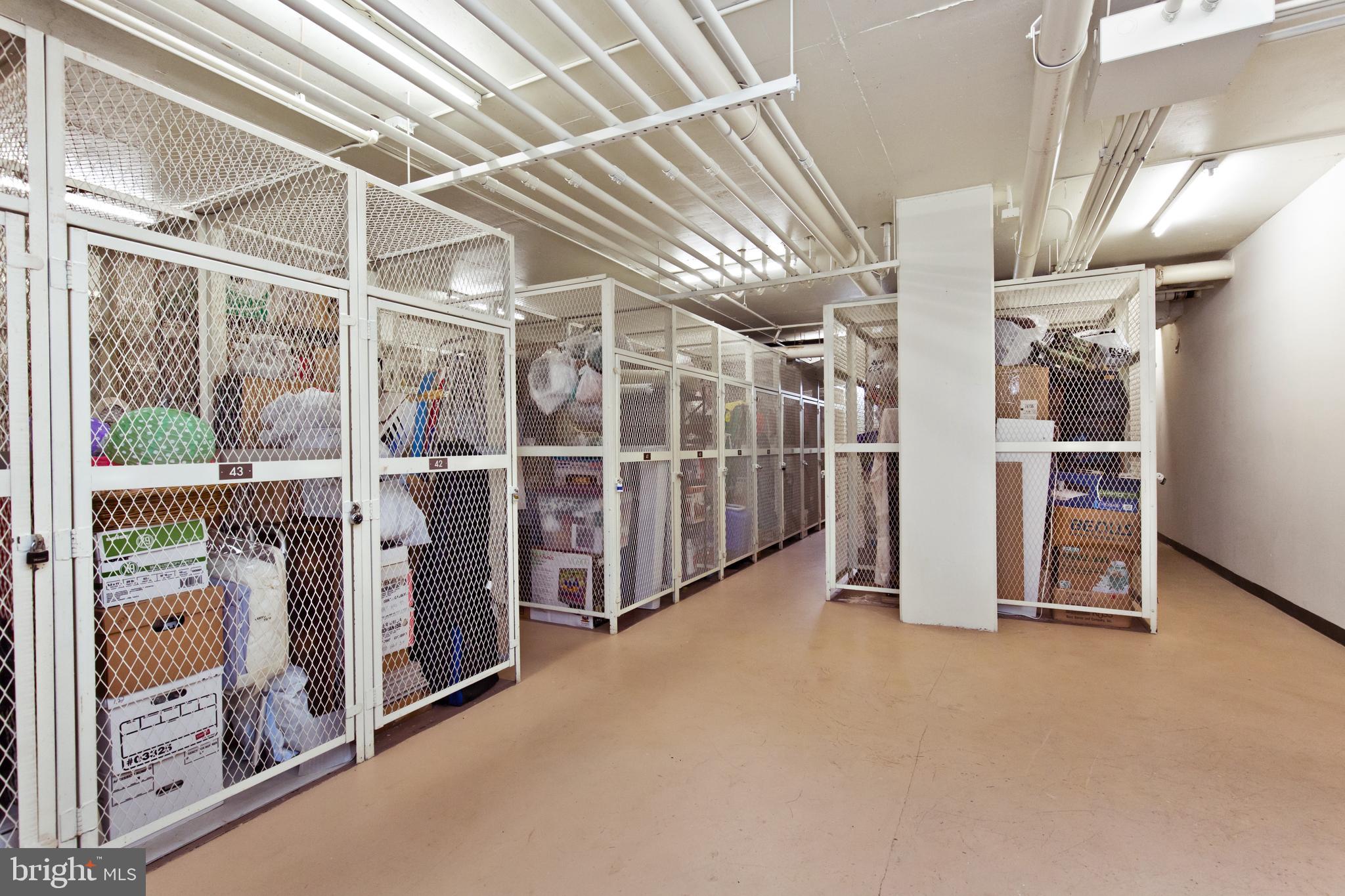 BARKLEY CONDO - Residential