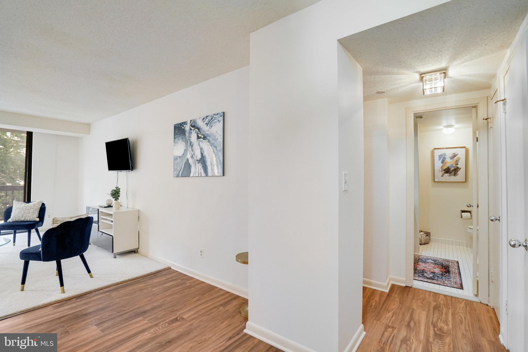 1016 S WAYNE STREET 406