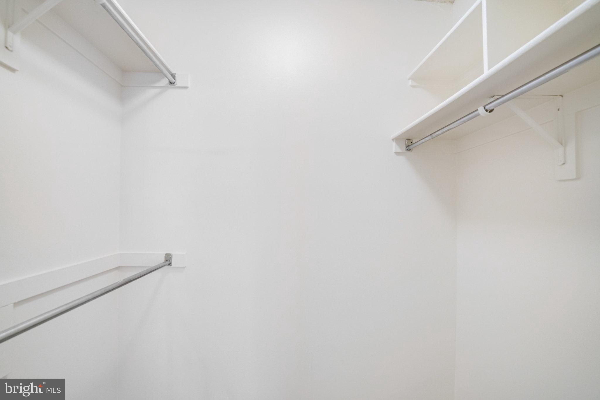 BARKLEY CONDO - Residential