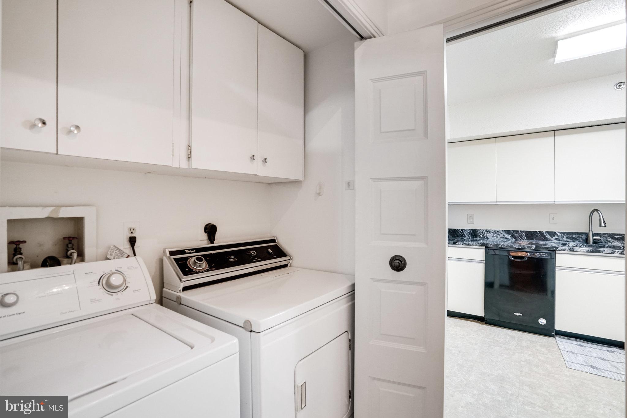 BARKLEY CONDO - Residential