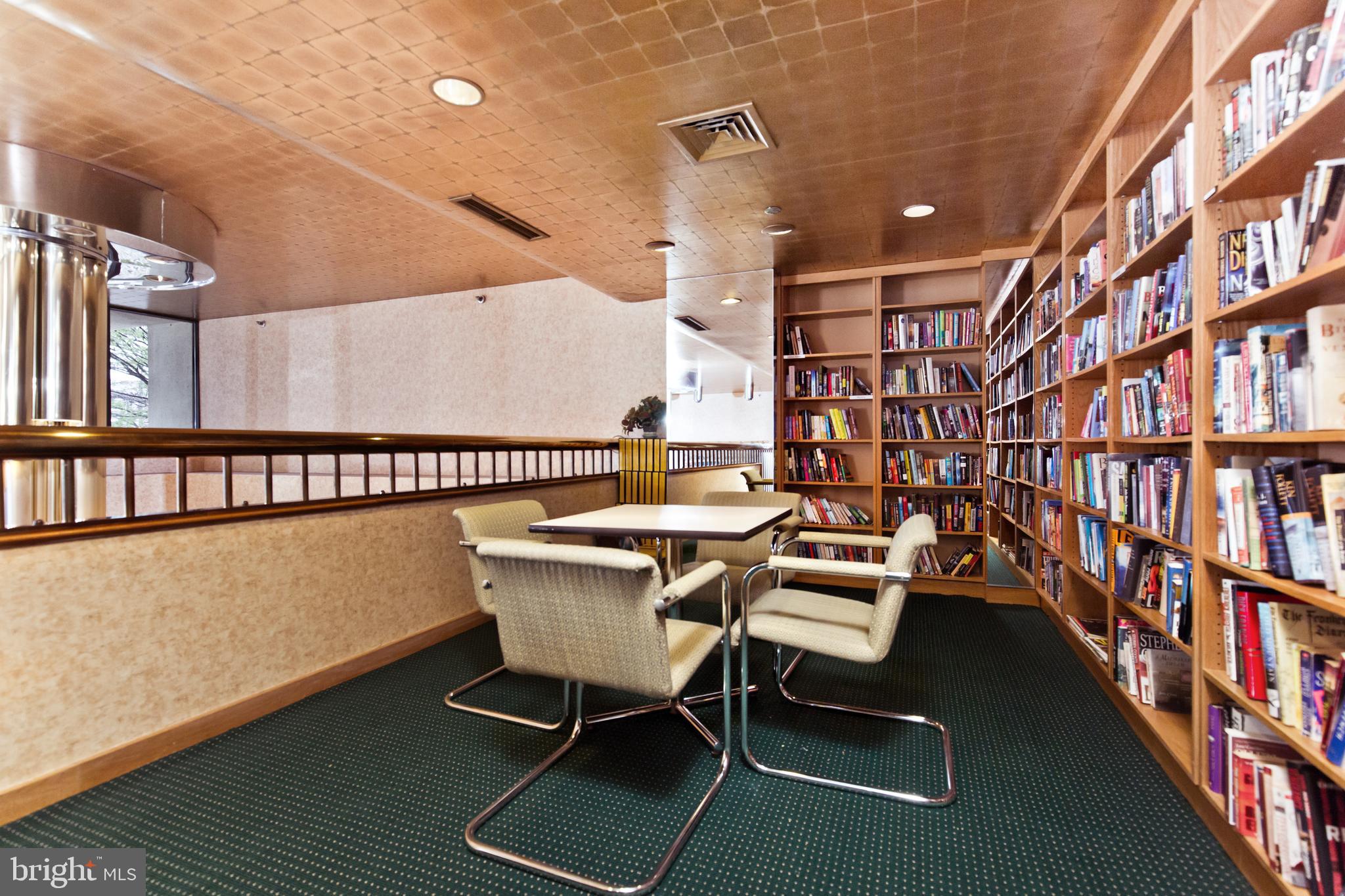 BARKLEY CONDO - Residential