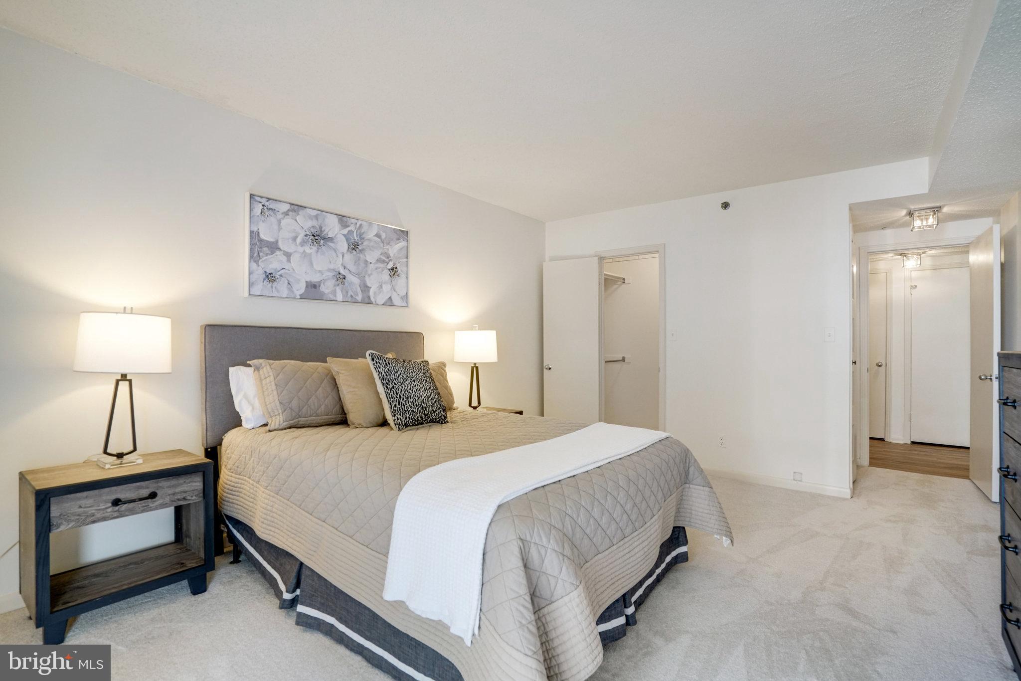 BARKLEY CONDO - Residential