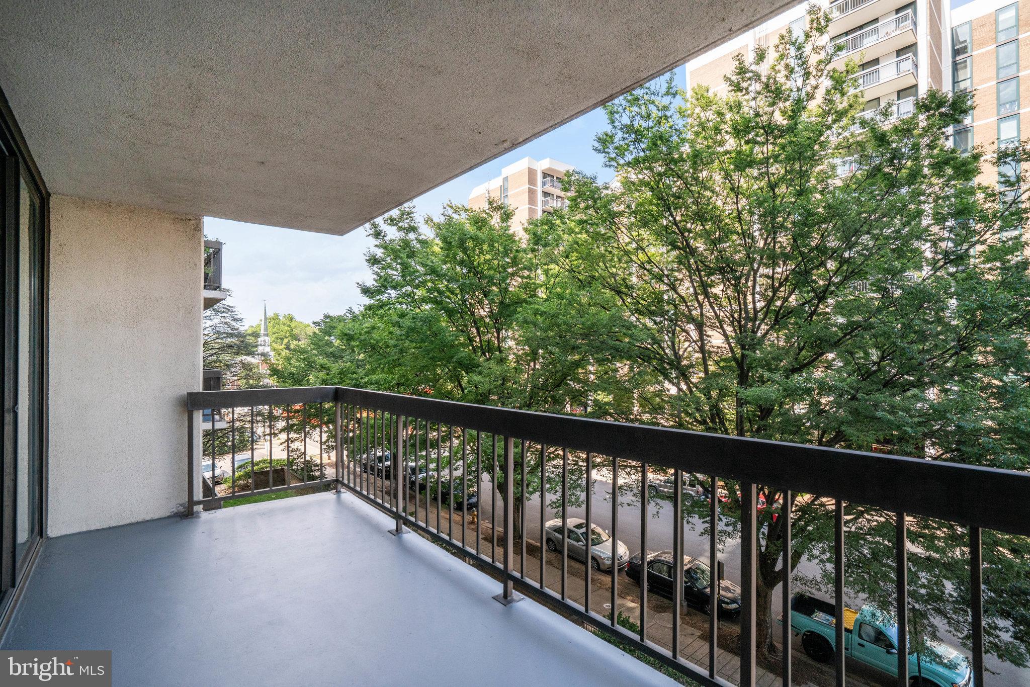 BARKLEY CONDO - Residential