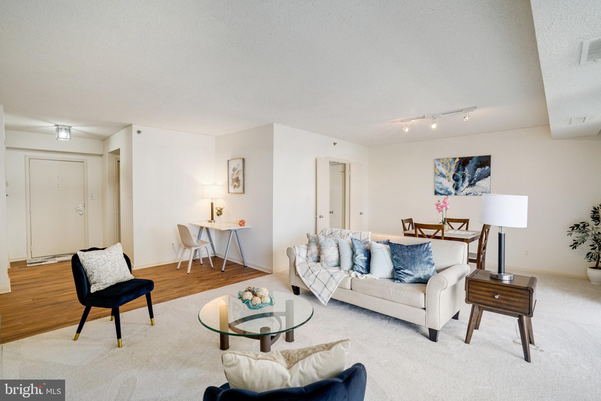 BARKLEY CONDO - Residential