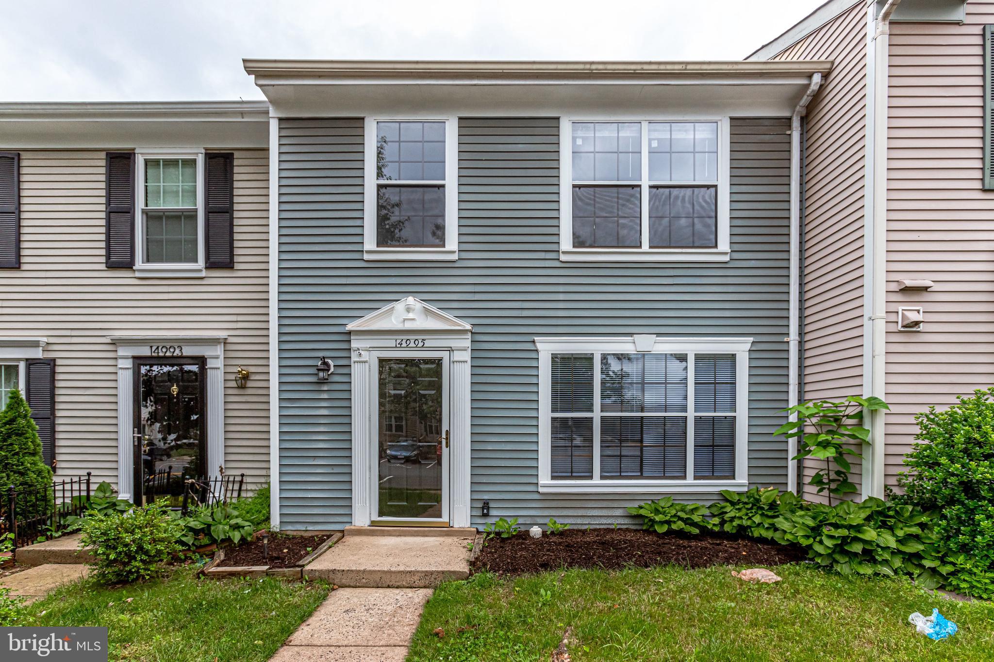 LONGSTREET COMMONS - Residential