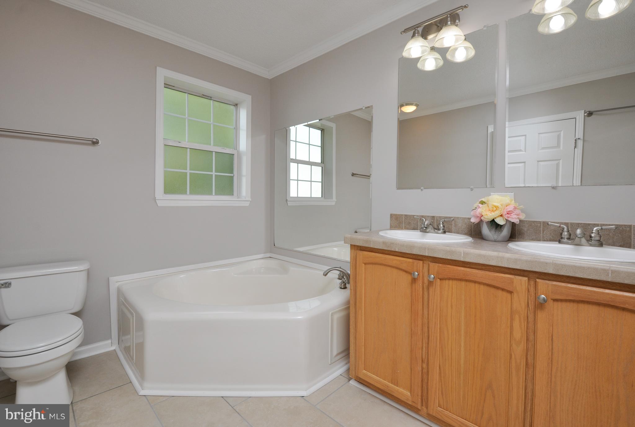 CAROLINE PINES - Residential