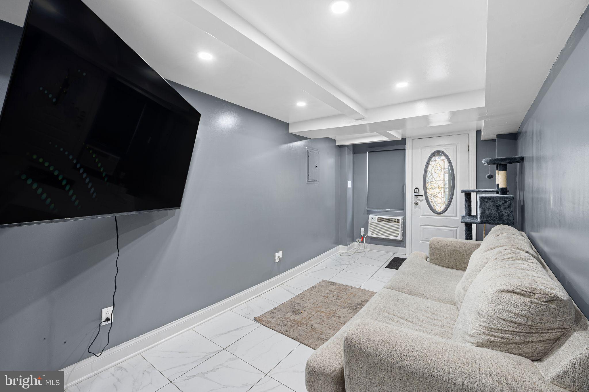 JUNIATA - Residential