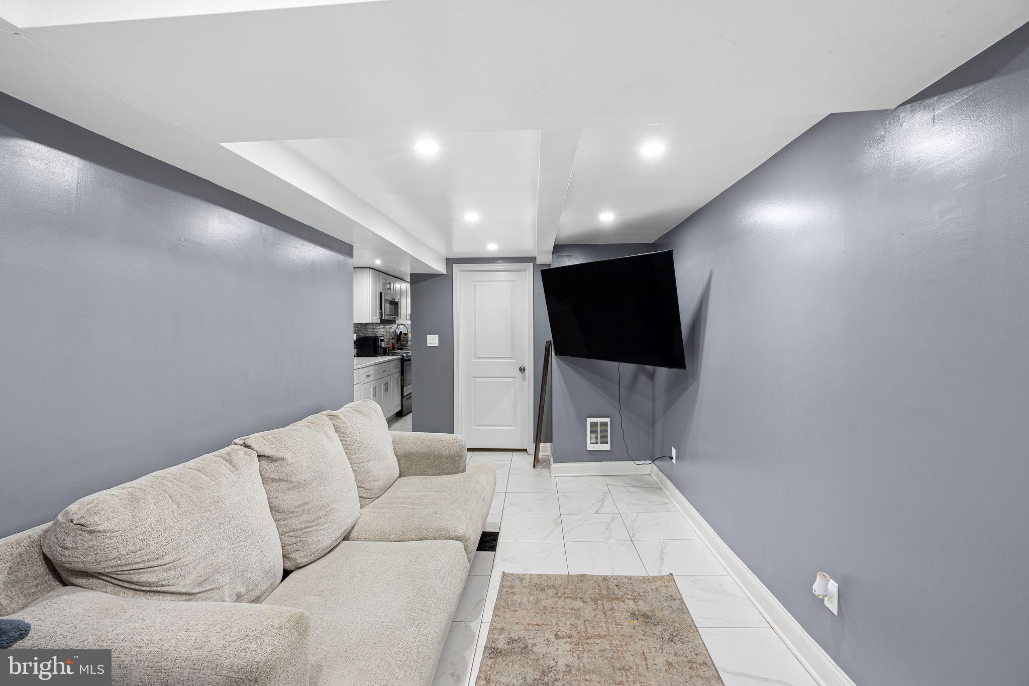 JUNIATA - Residential