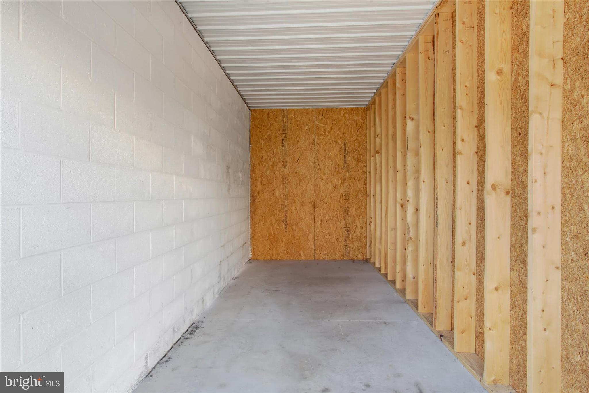 WEST YORK - Commercial Sale