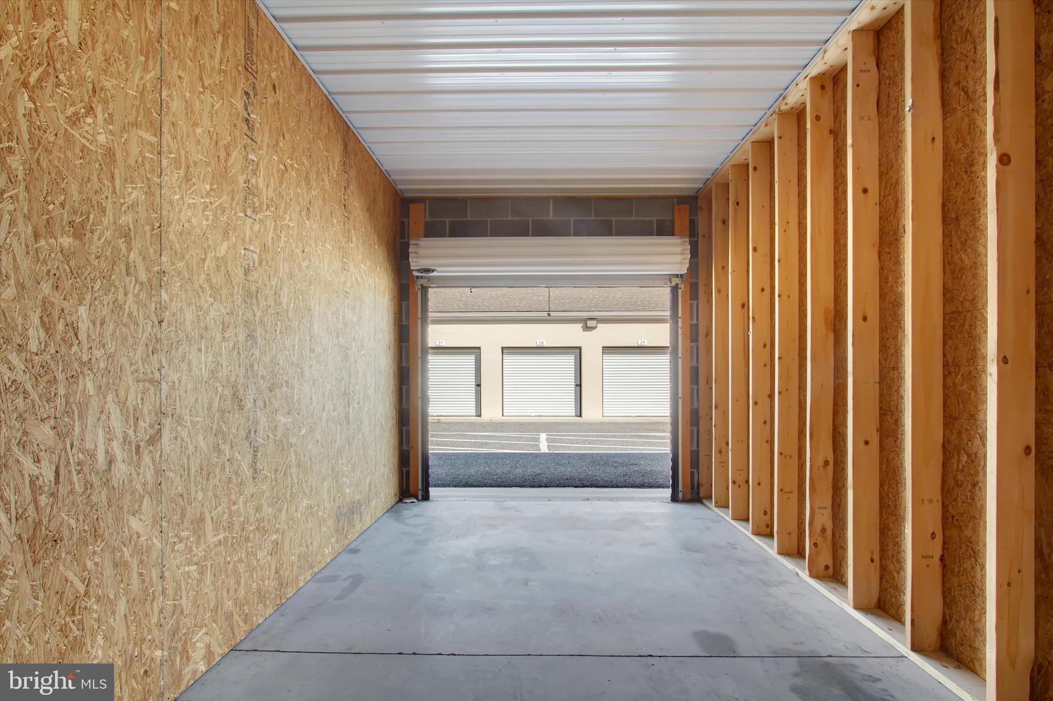 WEST YORK - Commercial Sale