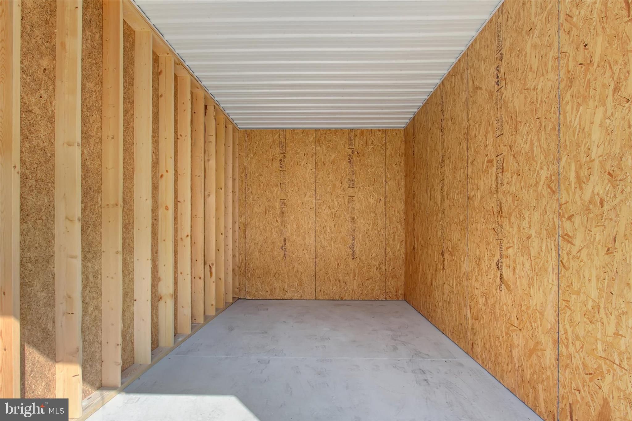 WEST YORK - Commercial Sale