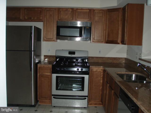 LIFESTYLE AT SULLY STATION - Residential Lease