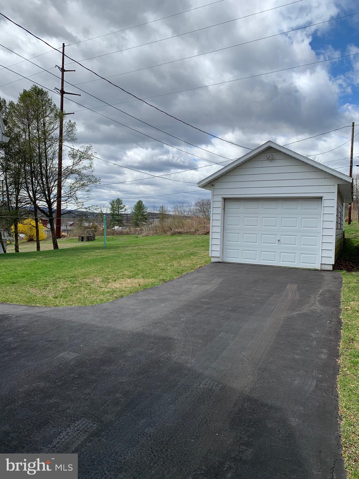 HALLTON HILL - Residential