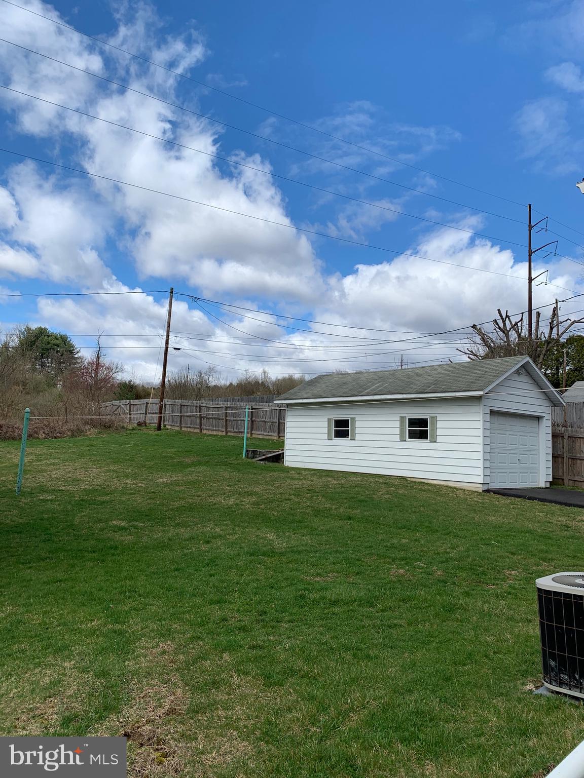 HALLTON HILL - Residential