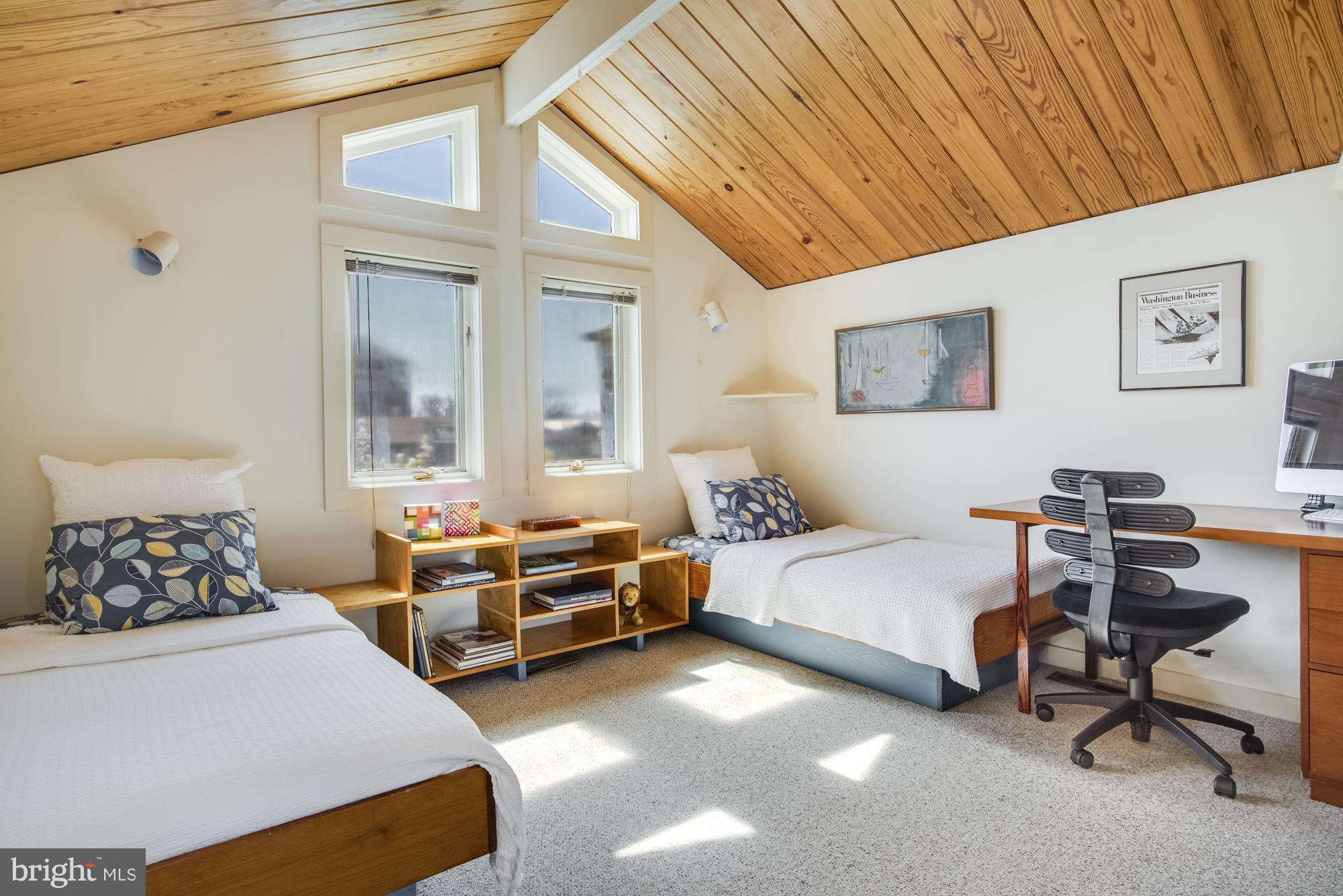 EASTPORT - Residential