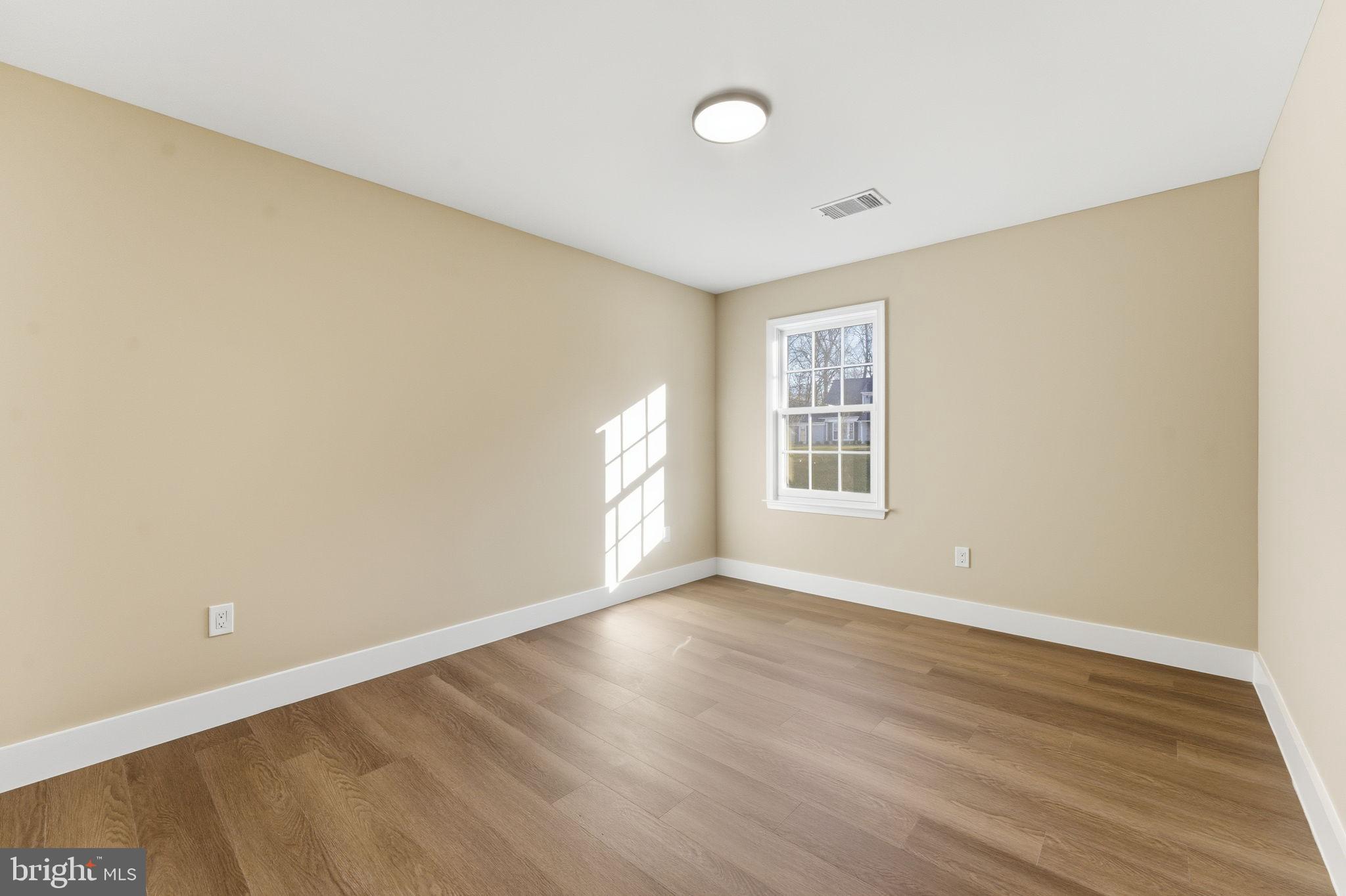 GLEN MILL VILLAGE - Residential