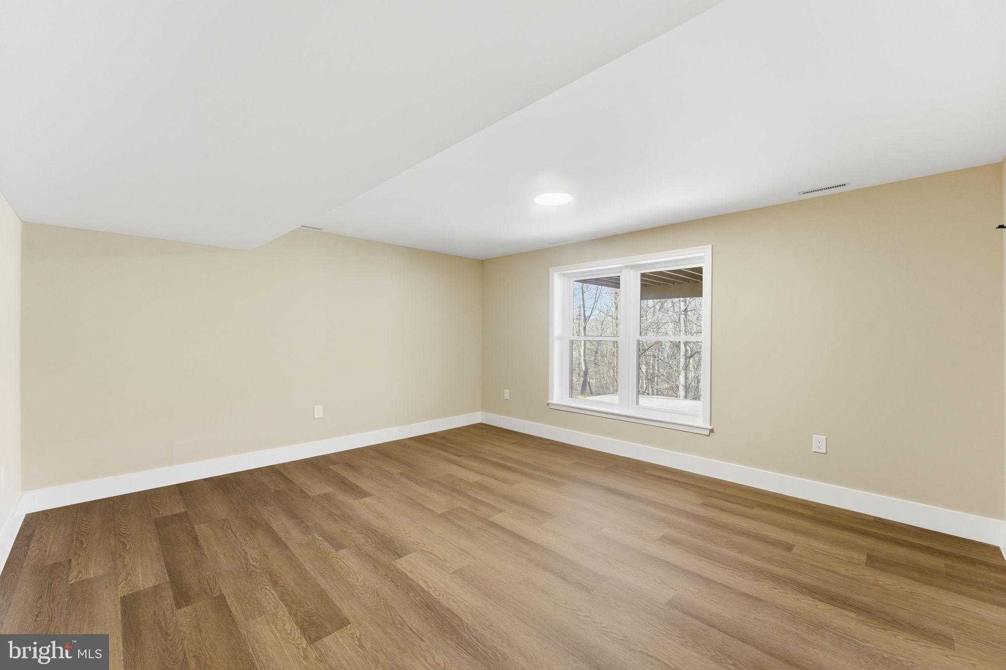 GLEN MILL VILLAGE - Residential