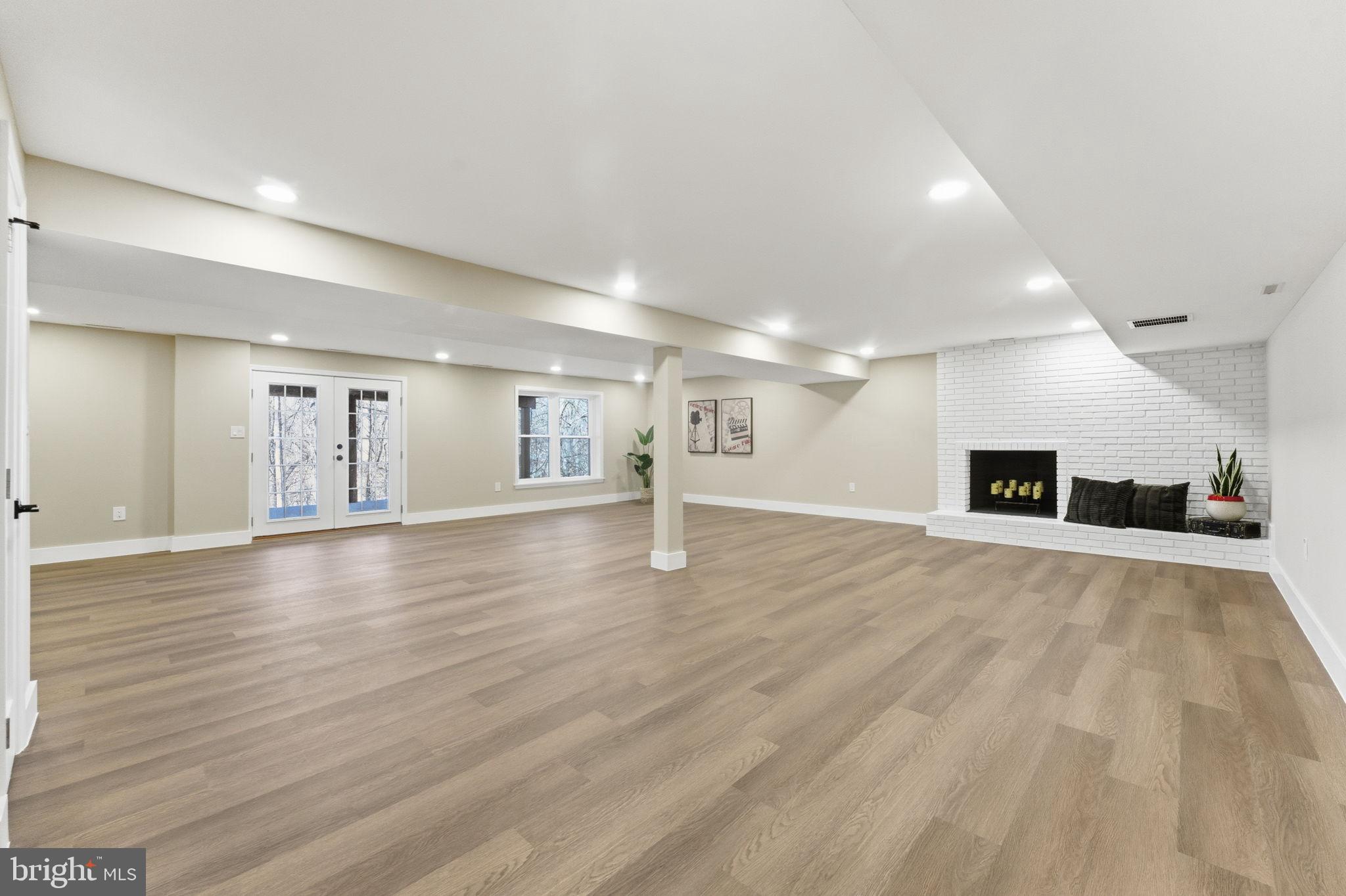 GLEN MILL VILLAGE - Residential