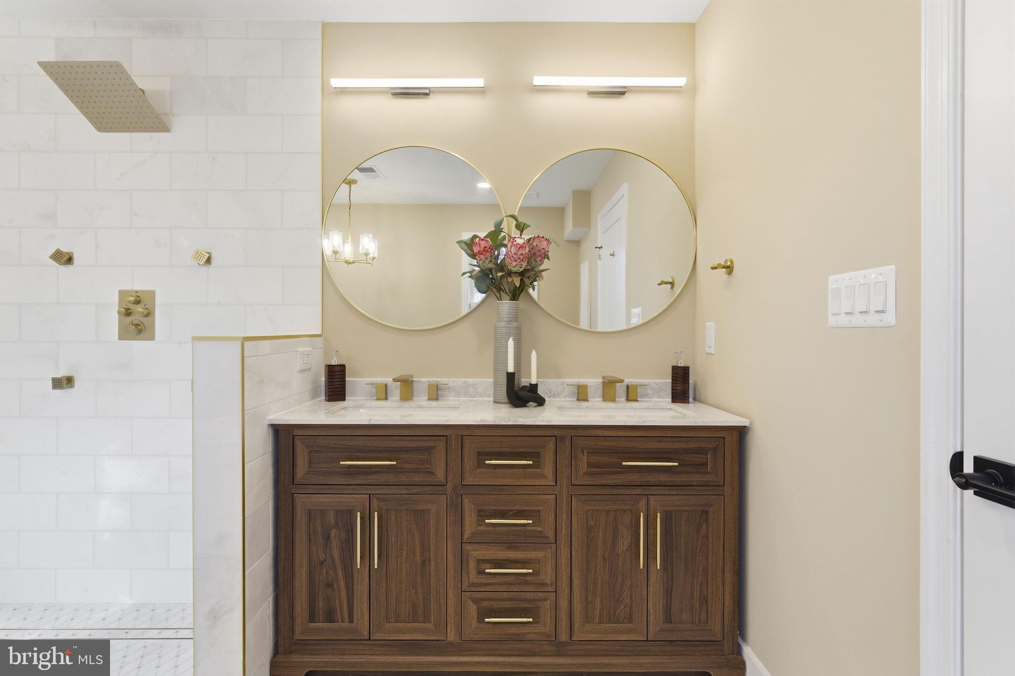 GLEN MILL VILLAGE - Residential