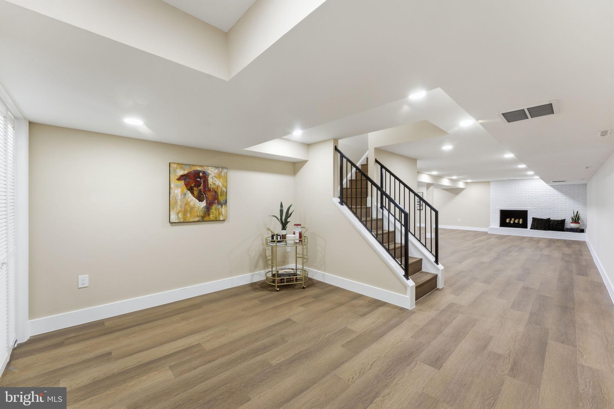 GLEN MILL VILLAGE - Residential