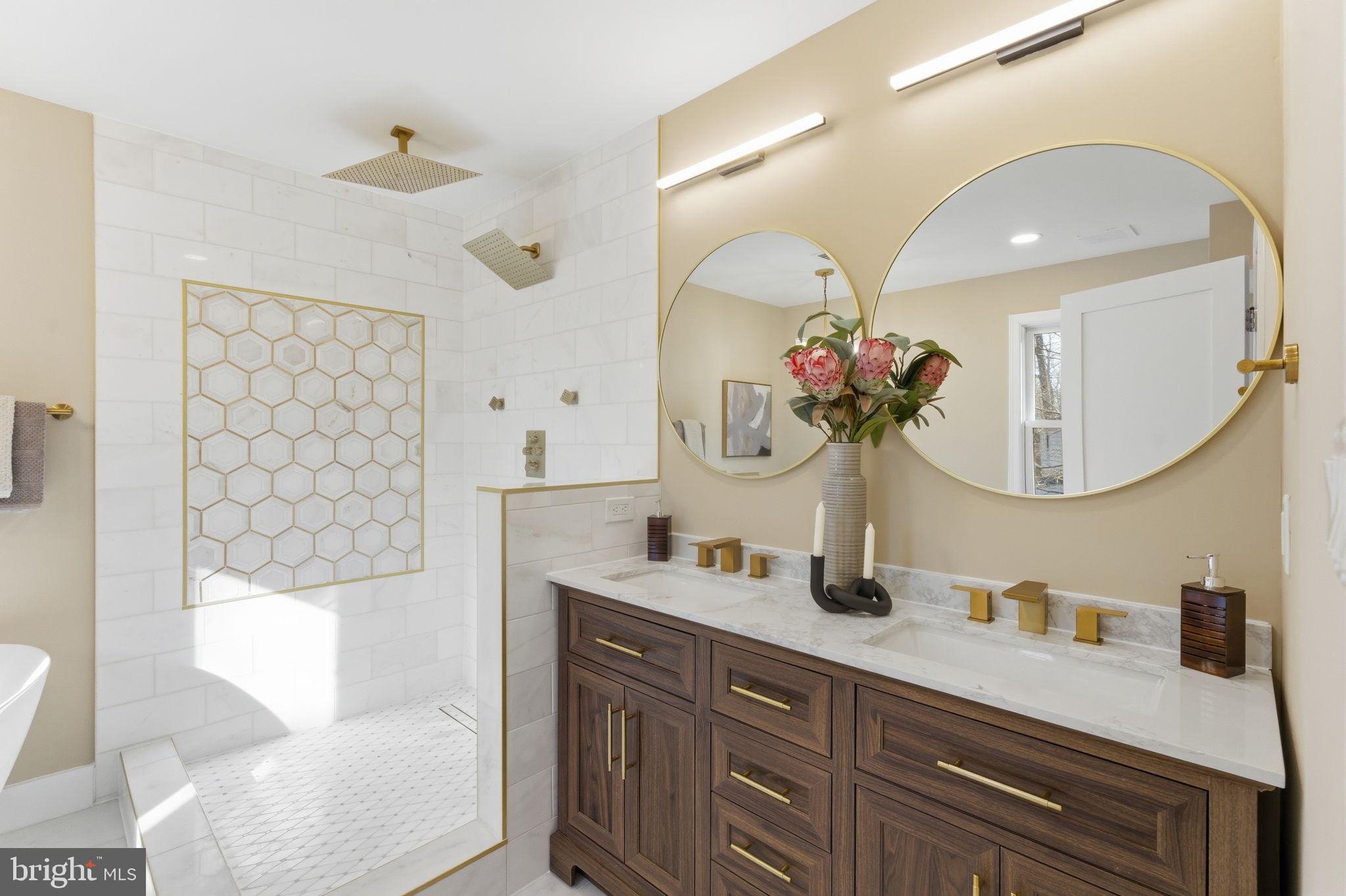 GLEN MILL VILLAGE - Residential