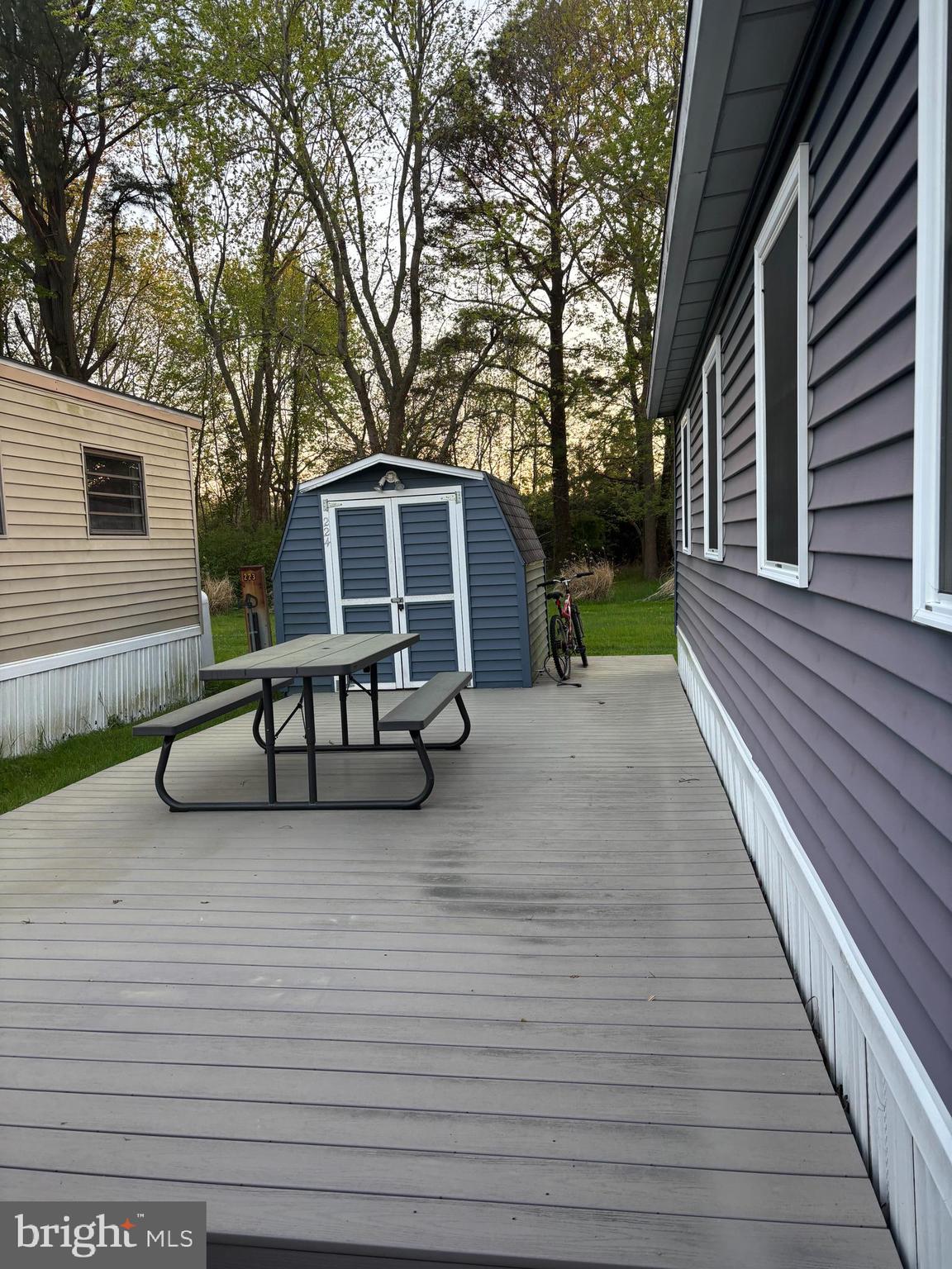 WHITE HORSE PARK I - Residential