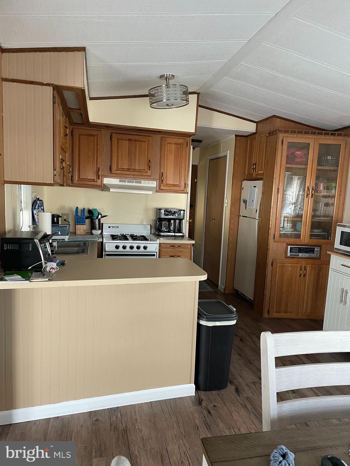 WHITE HORSE PARK I - Residential