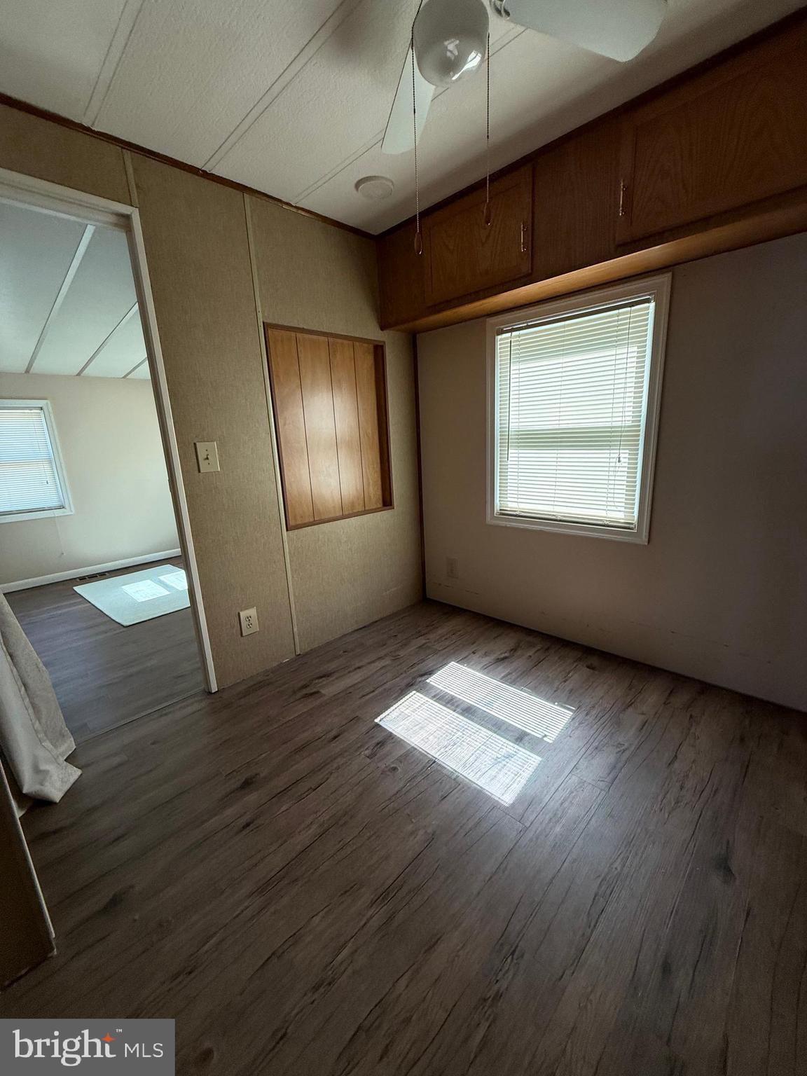 WHITE HORSE PARK I - Residential