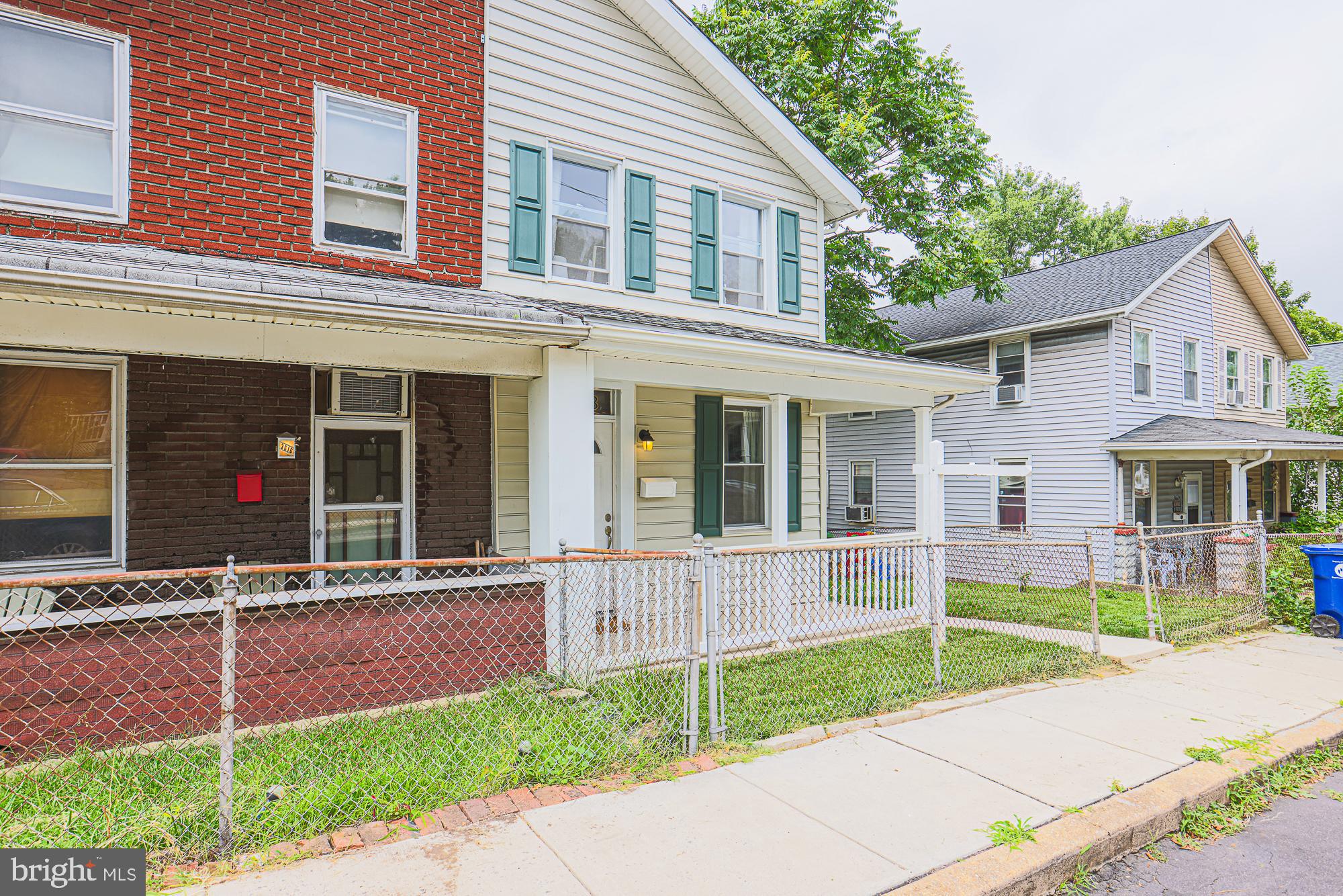 HAMPDEN HISTORIC DISTRICT - Residential