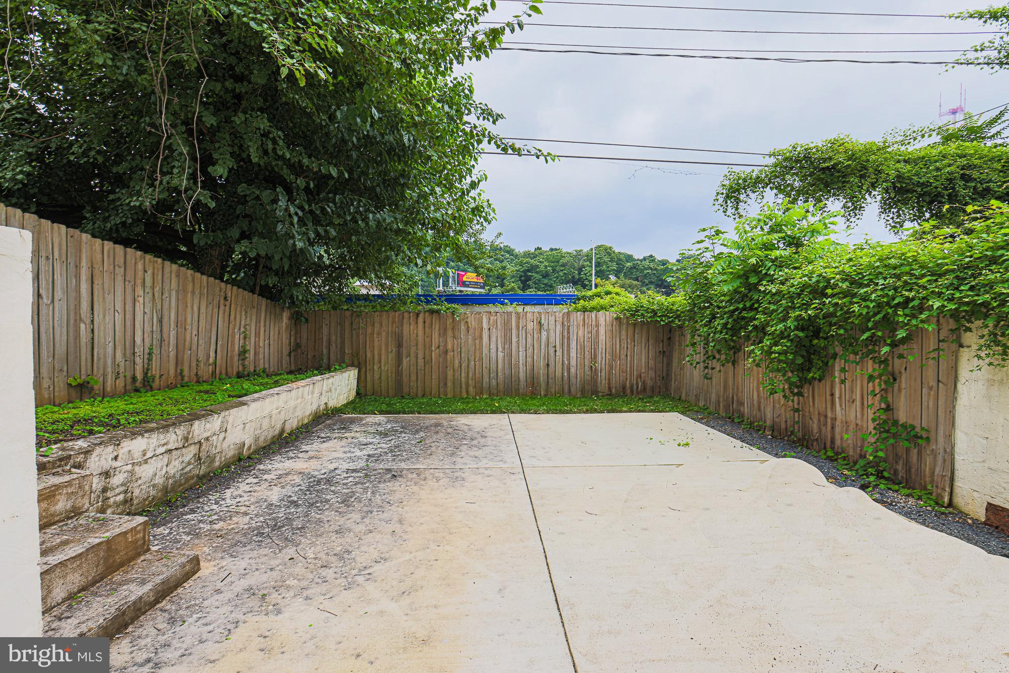 HAMPDEN HISTORIC DISTRICT - Residential