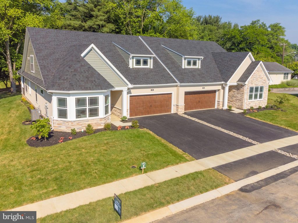 Photo of 200 Bellaride Lane #1, Millersville, PA 17551 (MLS # PALA2047864)