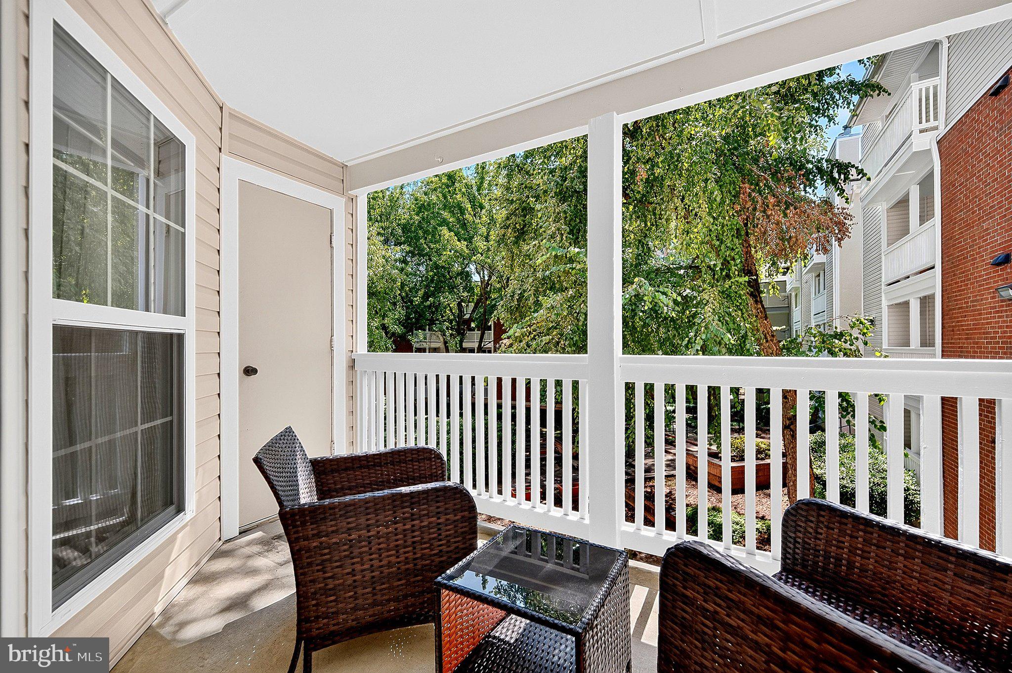 1504 LINCOLN WAY 216