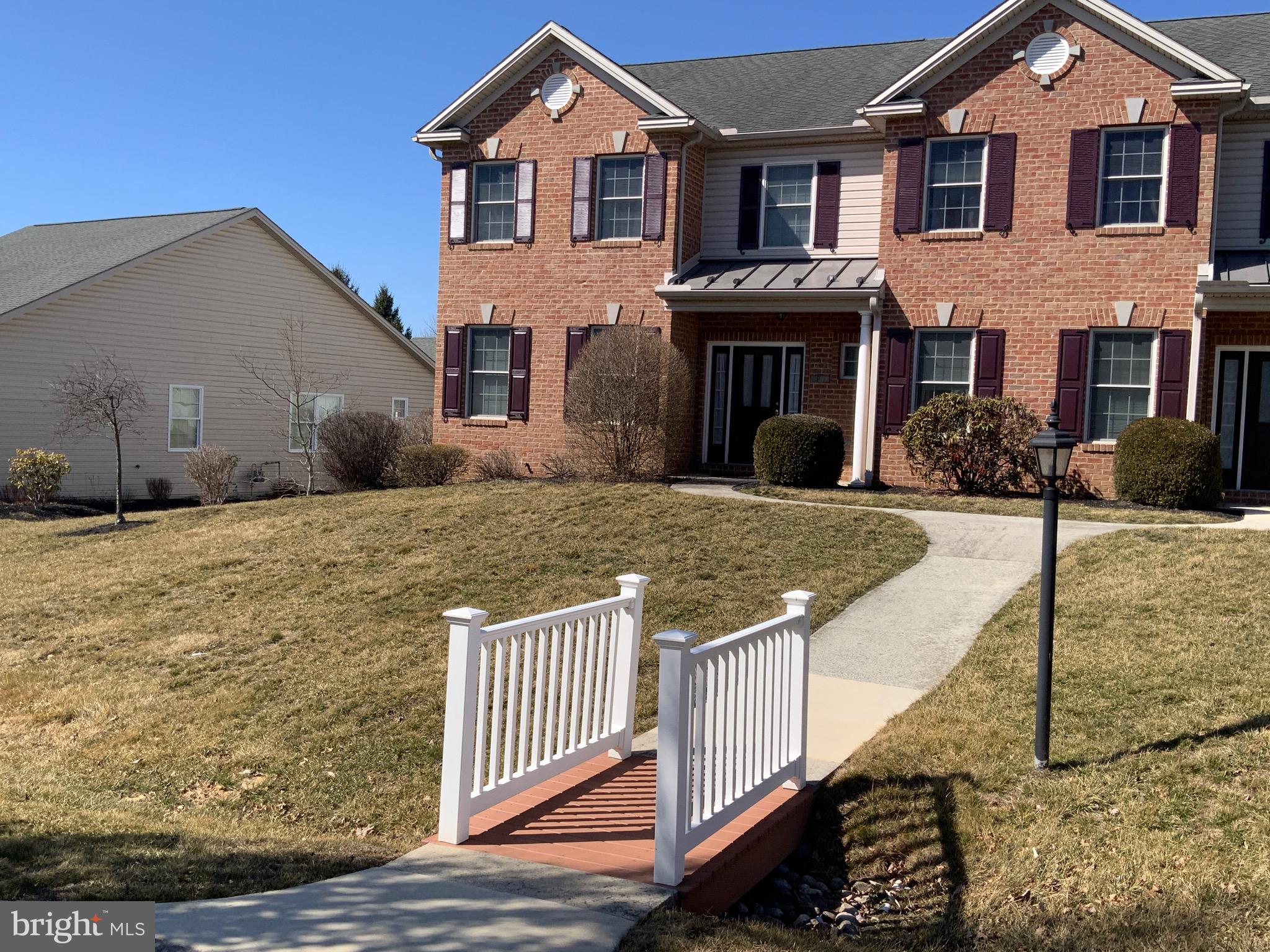 ARONDALE - Residential