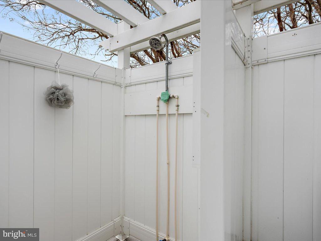 FISHING CREEK - Residential