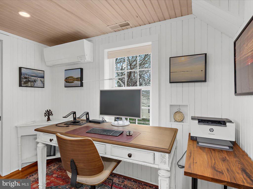 FISHING CREEK - Residential