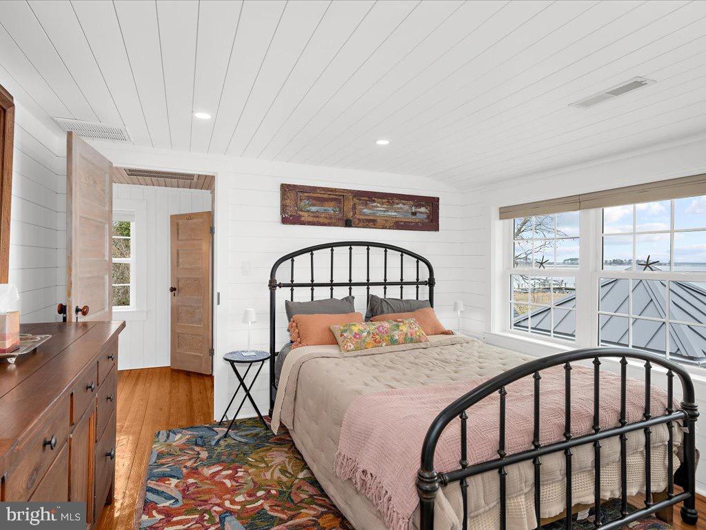 FISHING CREEK - Residential