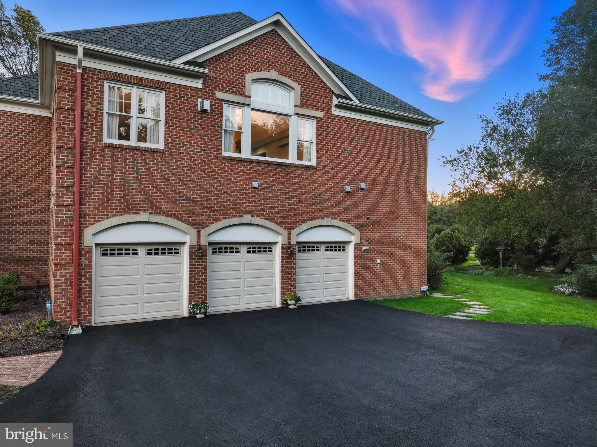 WILLOW CREEK ESTATES - Residential