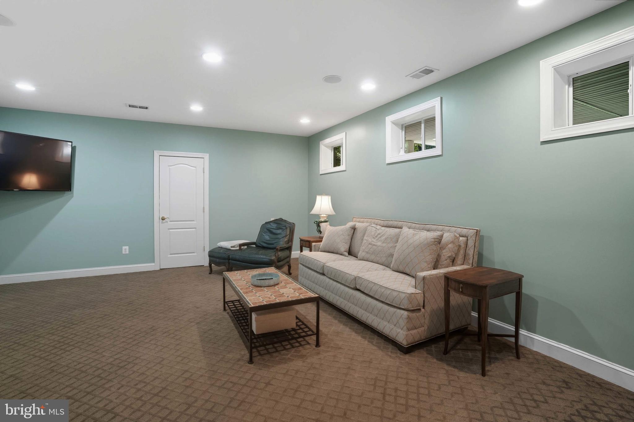 WILLOW CREEK ESTATES - Residential