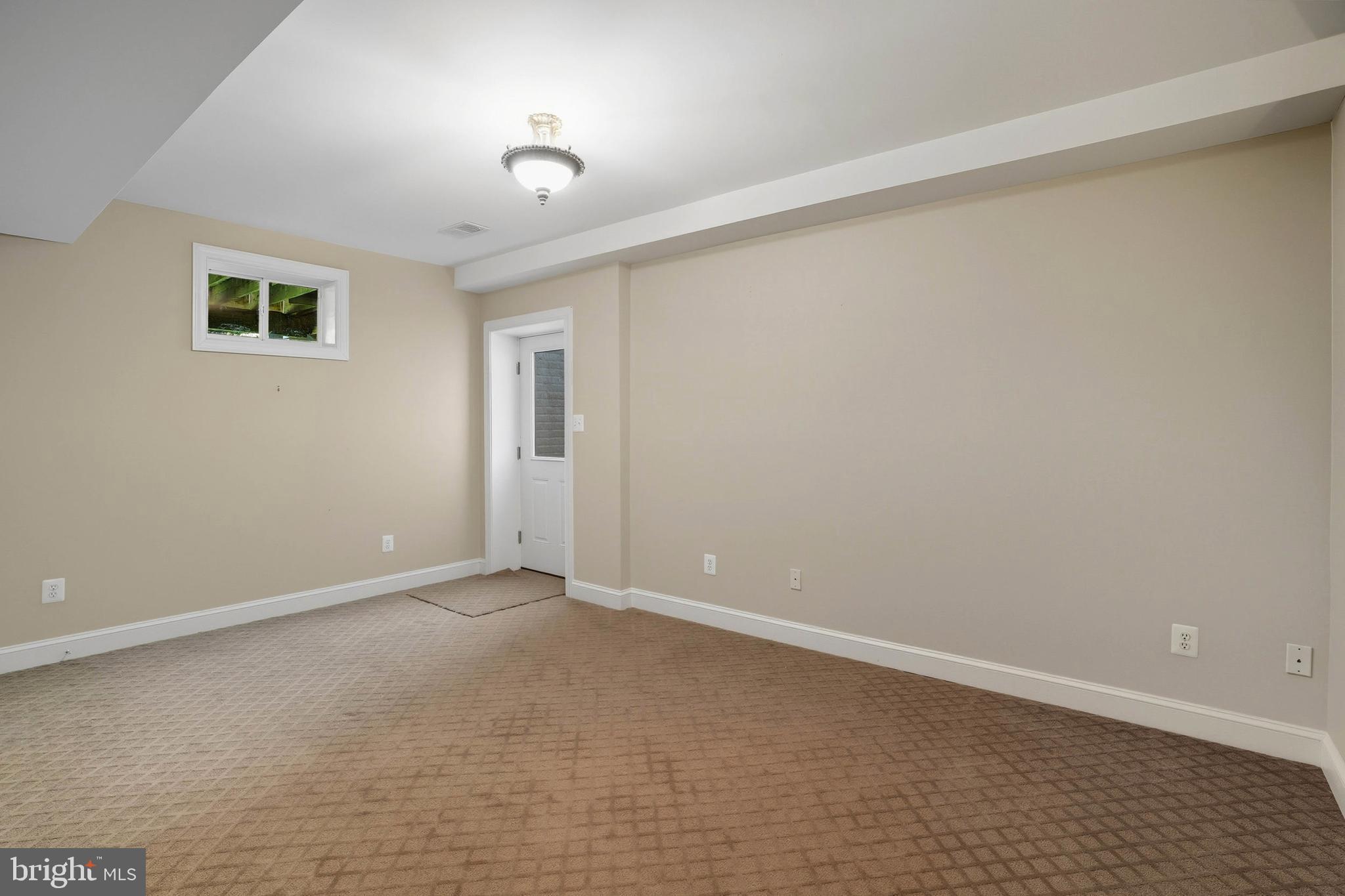 WILLOW CREEK ESTATES - Residential