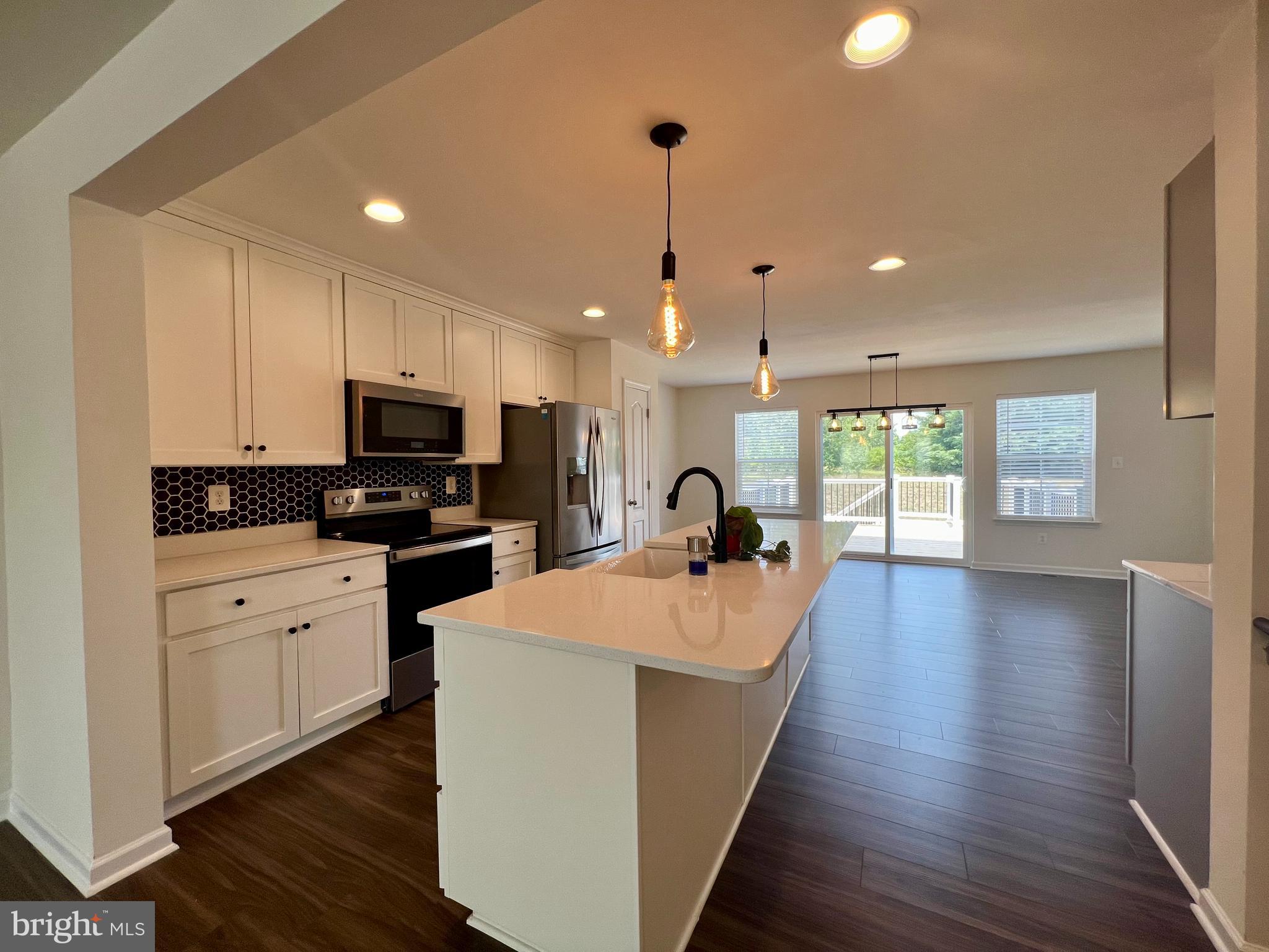 TOWNES AT TATE MANOR - Residential Lease