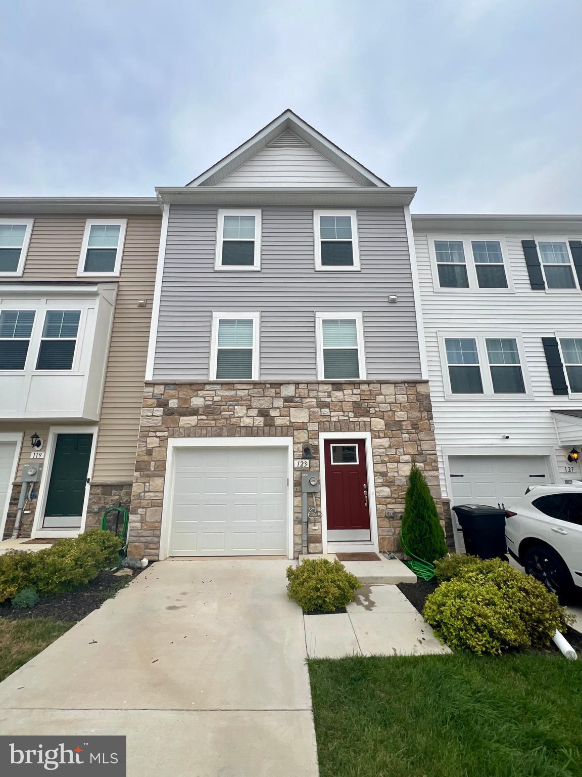 TOWNES AT TATE MANOR - Residential Lease