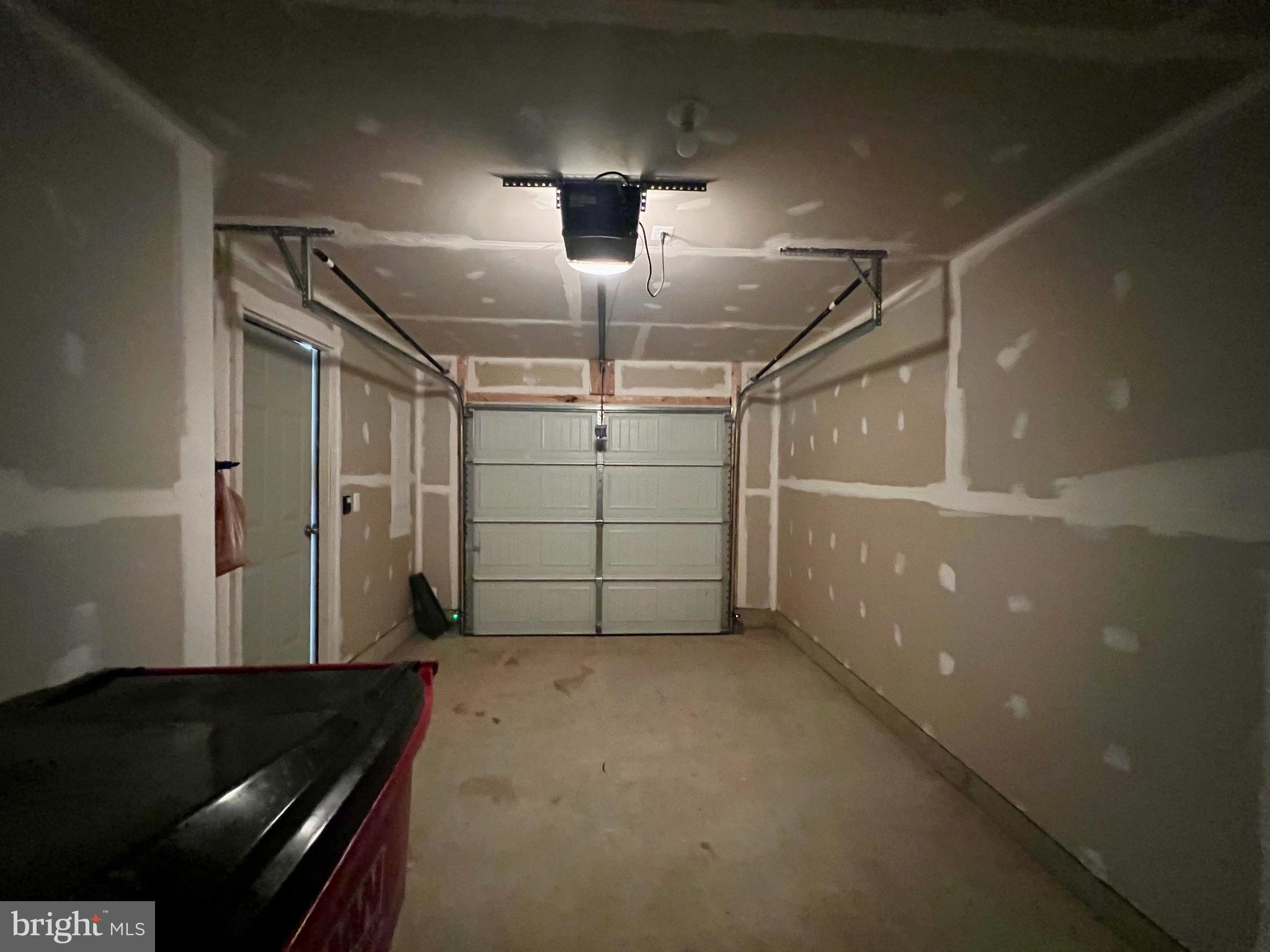 TOWNES AT TATE MANOR - Residential Lease