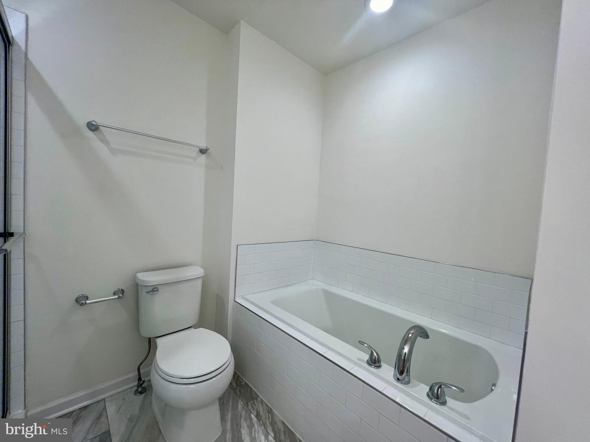 TOWNES AT TATE MANOR - Residential Lease