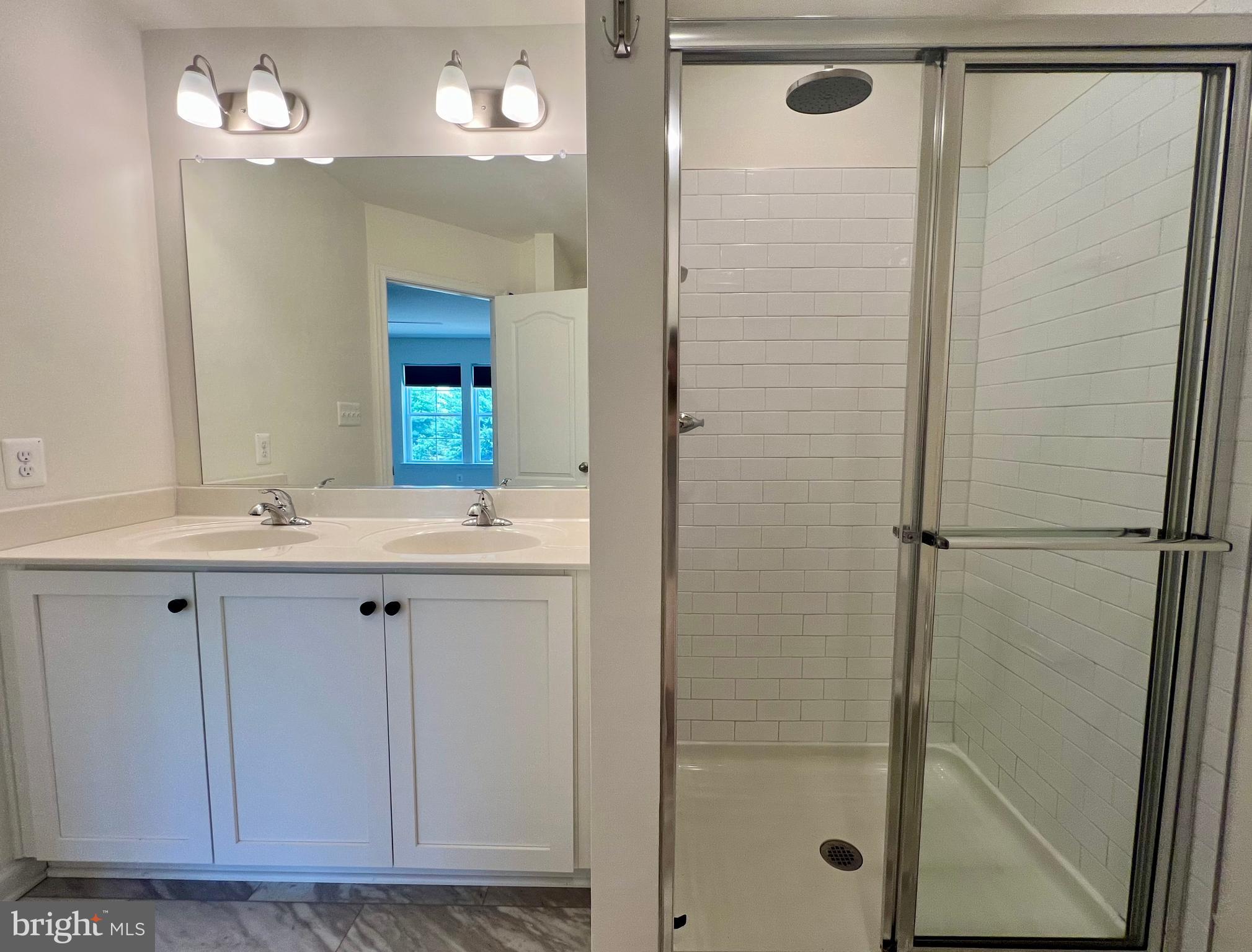 TOWNES AT TATE MANOR - Residential Lease