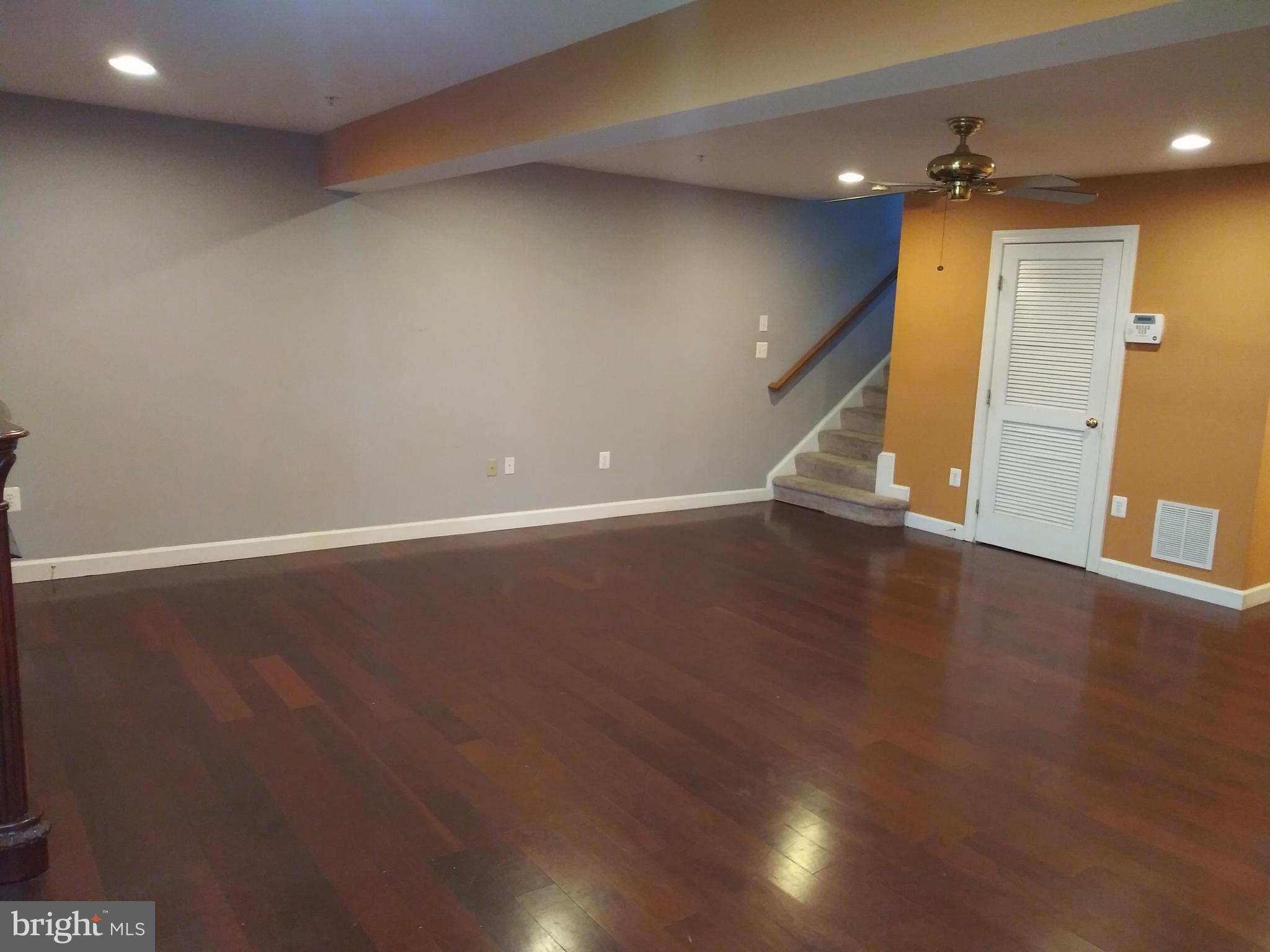 VILLAGES OF DORCHESTER - Residential Lease