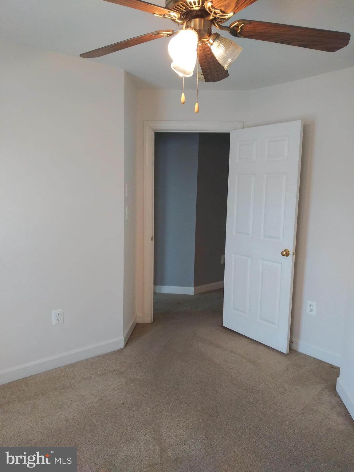 VILLAGES OF DORCHESTER - Residential Lease