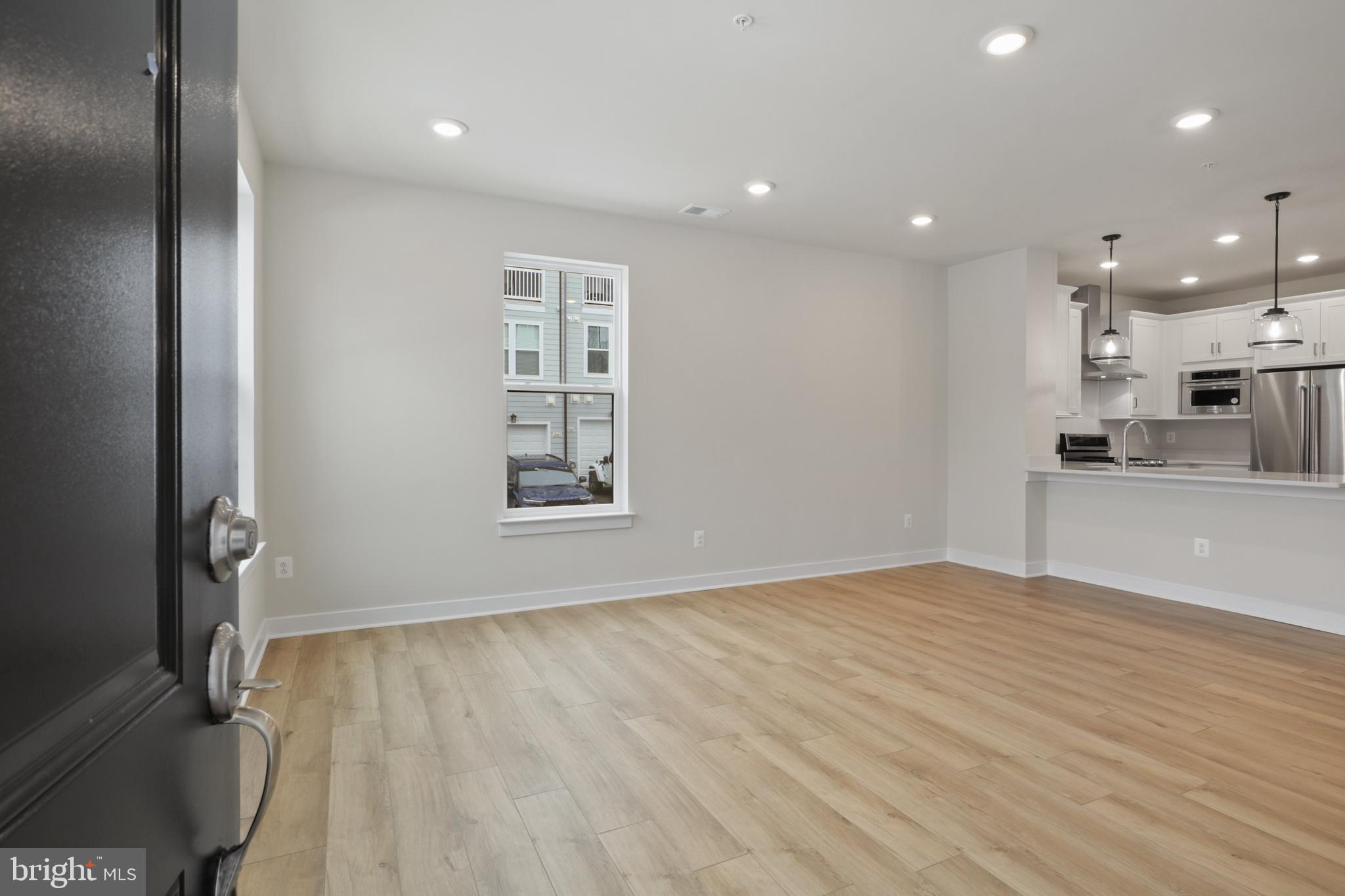 KINCORA - Residential Lease