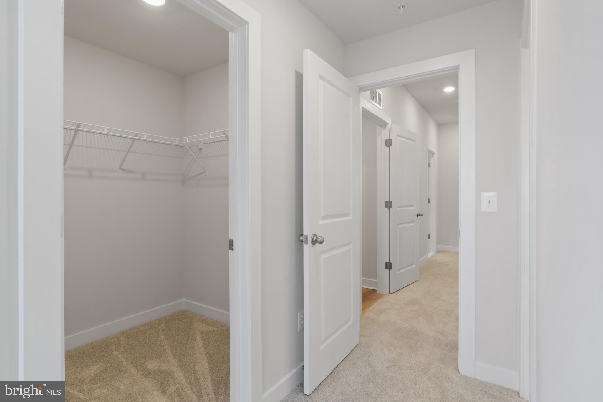 KINCORA - Residential Lease