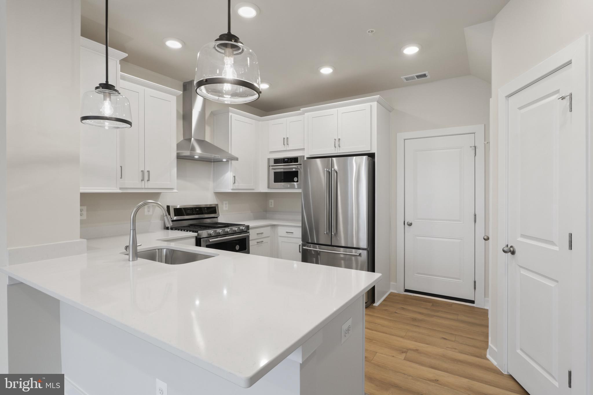 KINCORA - Residential Lease